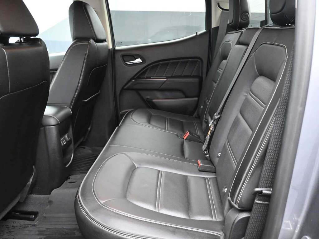 2022 GMC Canyon 4WD Crew Cab Short Box Denali