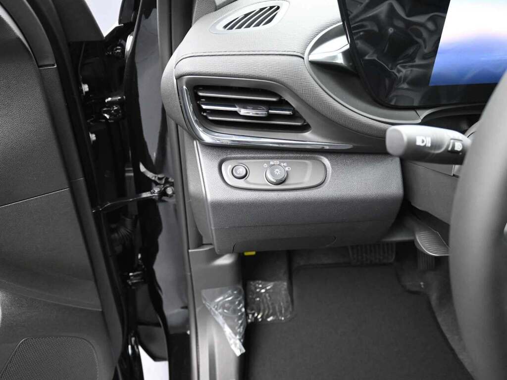 2025 Buick Envista Preferred FWD