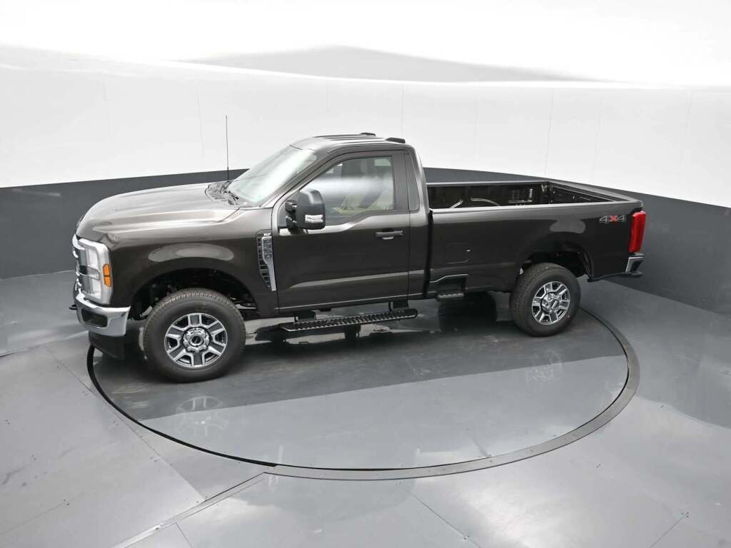 2025 Ford F-350 XLT