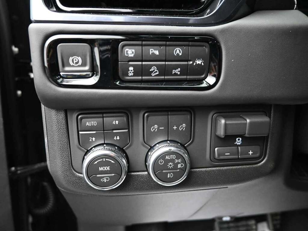 2025 GMC Yukon 4WD AT4 Ultimate