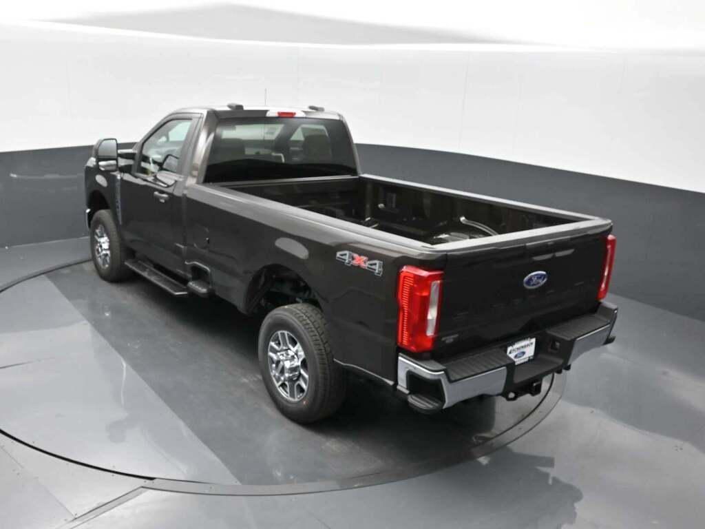2025 Ford F-350 XLT