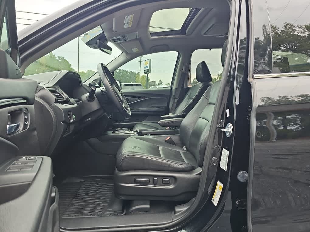 2022 Honda Pilot 2WD Touring 7 Passenger