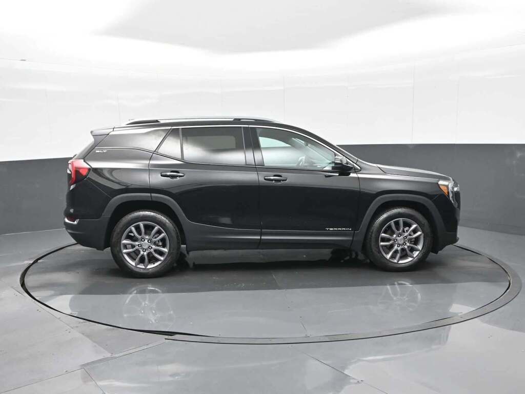 2024 GMC Terrain AWD SLT