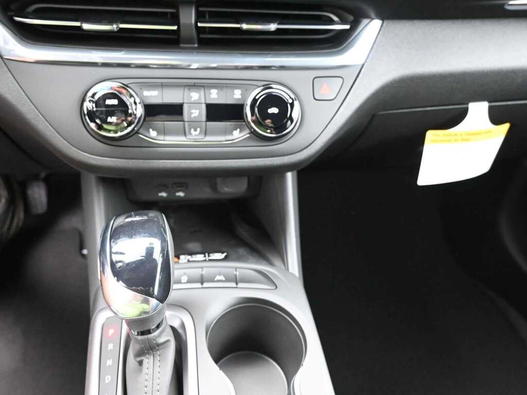 2025 Buick Envista Preferred FWD