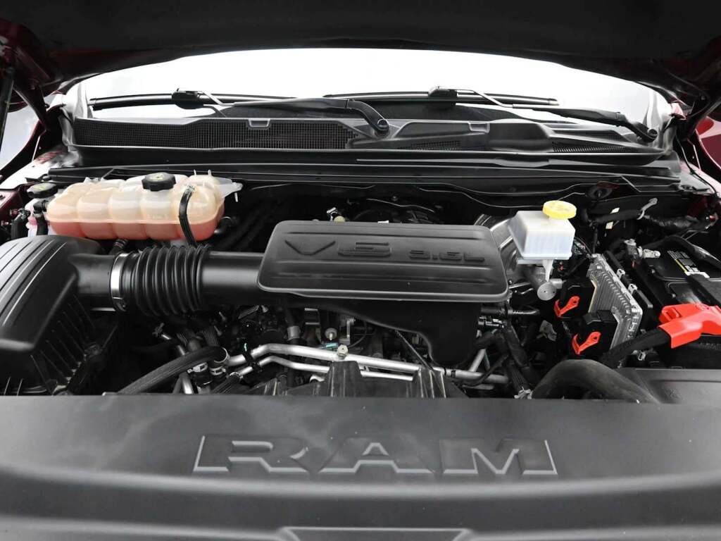 2023 Ram 1500 Big Horn Crew Cab 4x4 5'7" Box