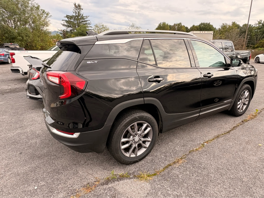 2024 GMC Terrain AWD SLT