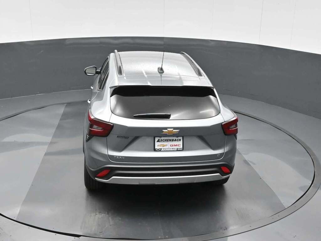 2025 Chevrolet Trax FWD LT