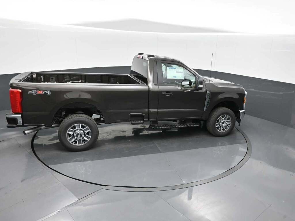 2025 Ford F-350 XLT
