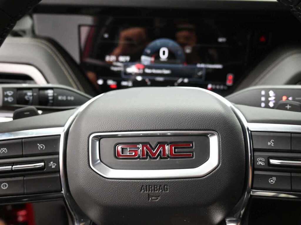 2025 GMC Yukon XL 4WD Elevation