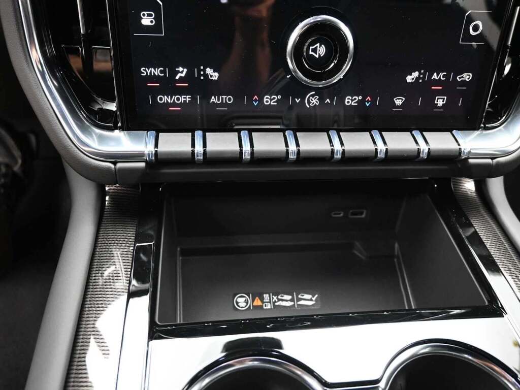 2025 GMC Yukon XL 4WD Elevation