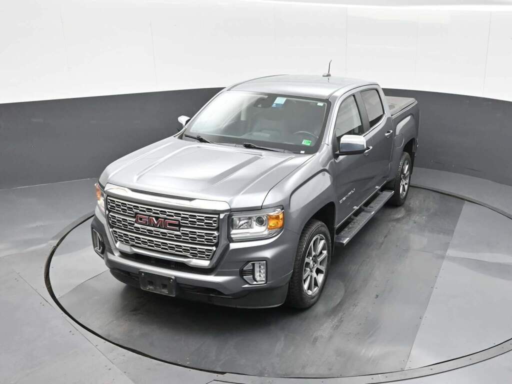 2022 GMC Canyon 4WD Crew Cab Short Box Denali