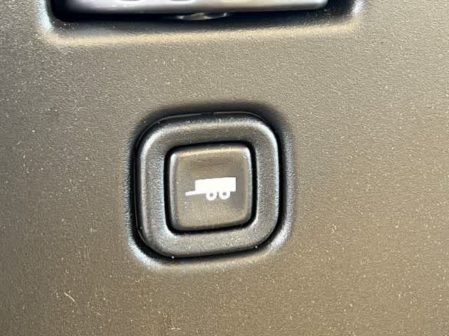 2023 Chevrolet Express Cutaway Work Van