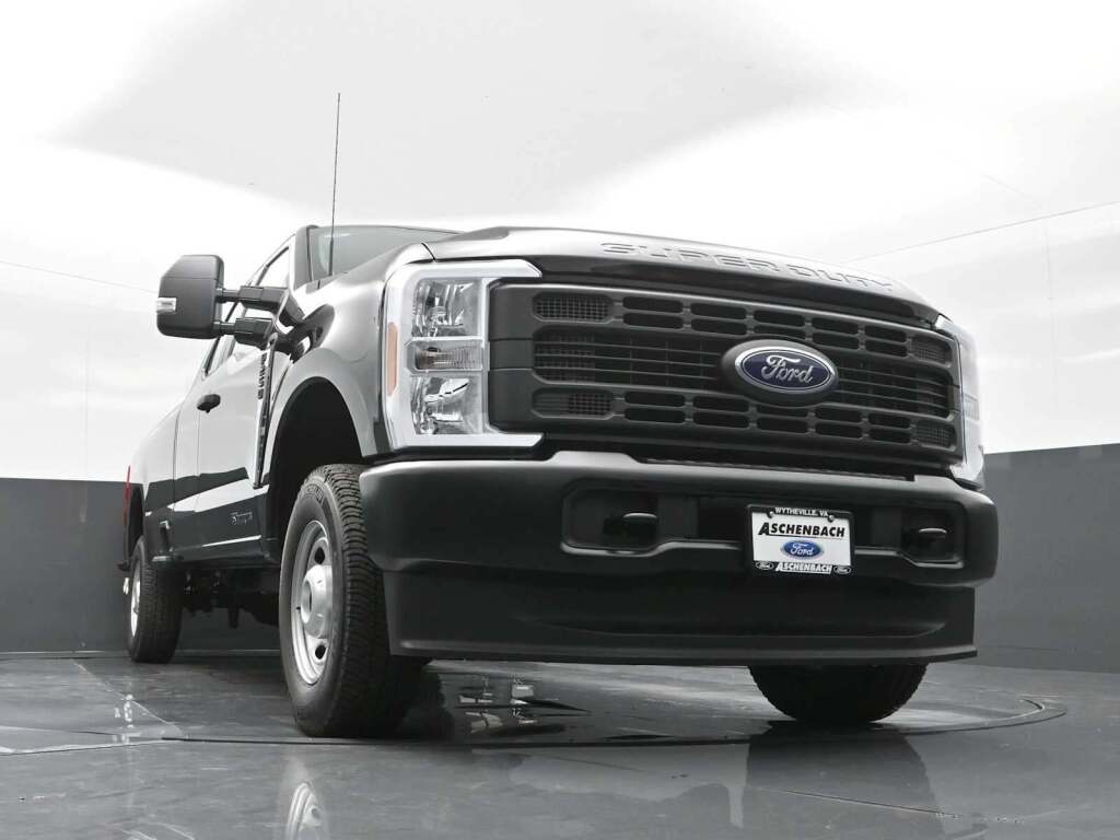 2025 Ford F-250 XL