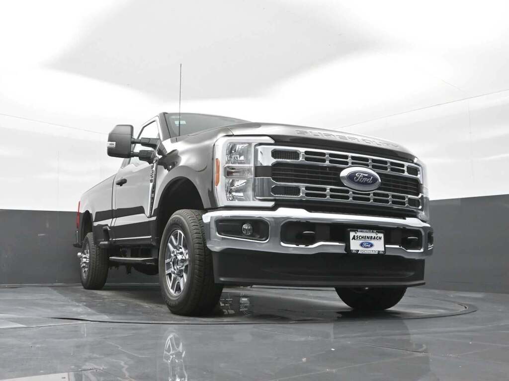 2025 Ford F-350 XLT