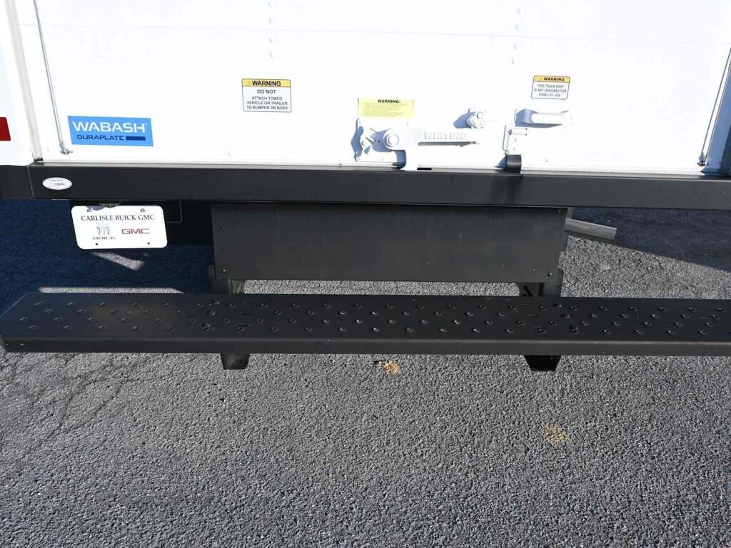 2023 GMC Savana Cutaway 4500 Van