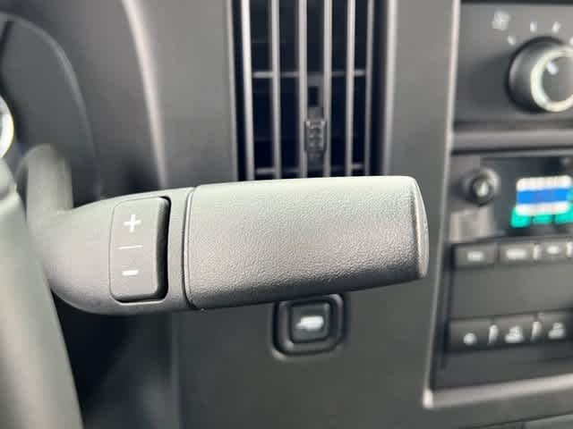 2023 GMC Savana Cutaway 4500 Van