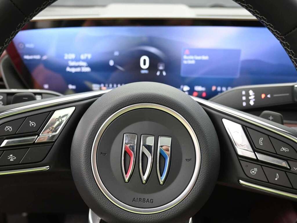 2025 Buick Envision Sport Touring AWD