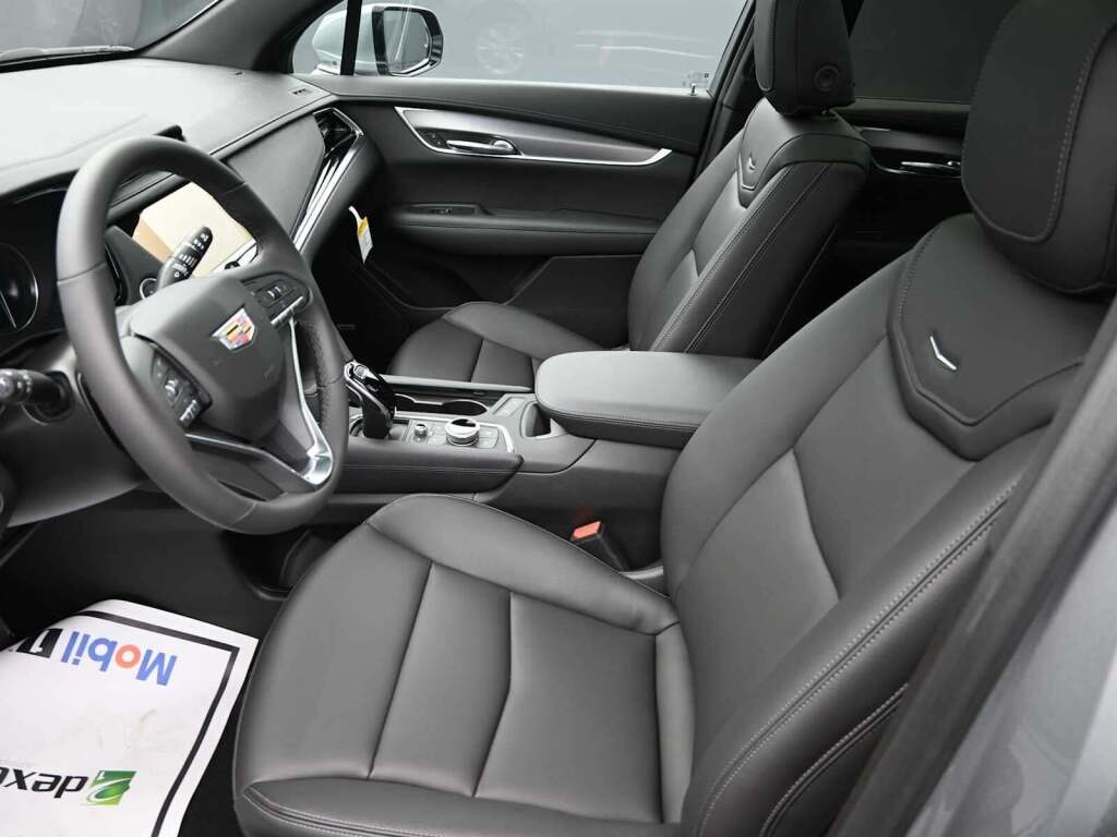 2025 Cadillac XT6 AWD Luxury