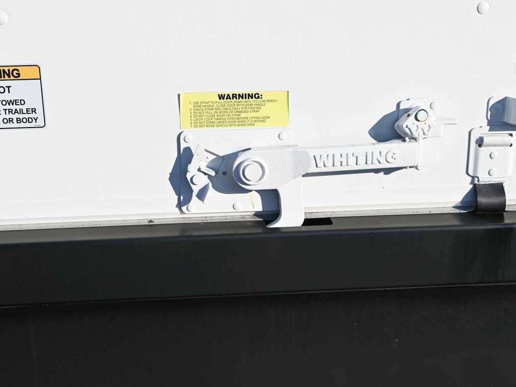 2023 GMC Savana Cutaway 4500 Van