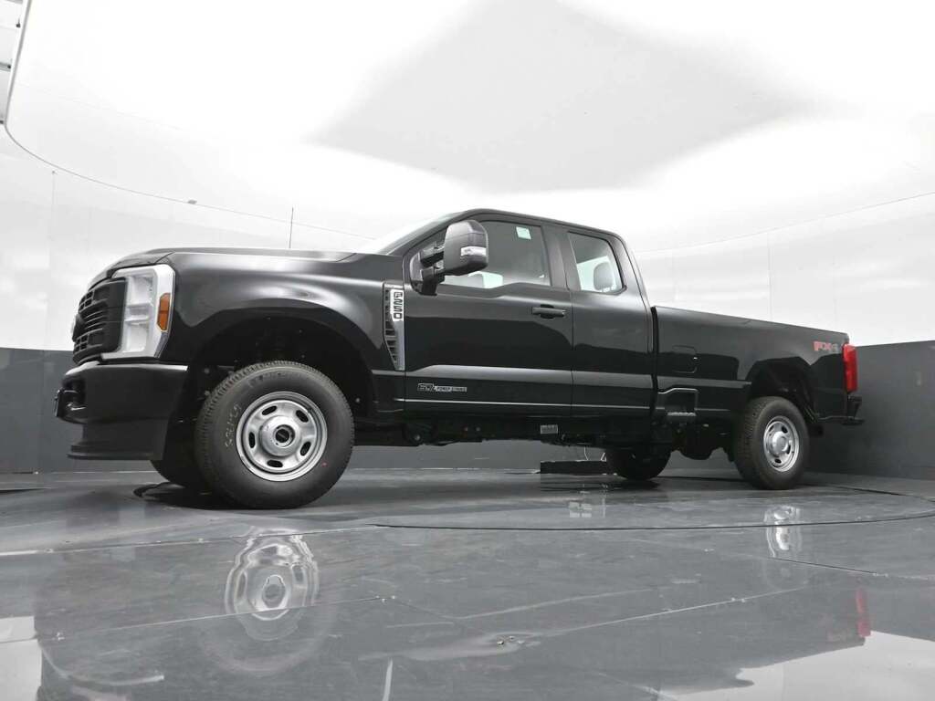 2025 Ford F-250 XL