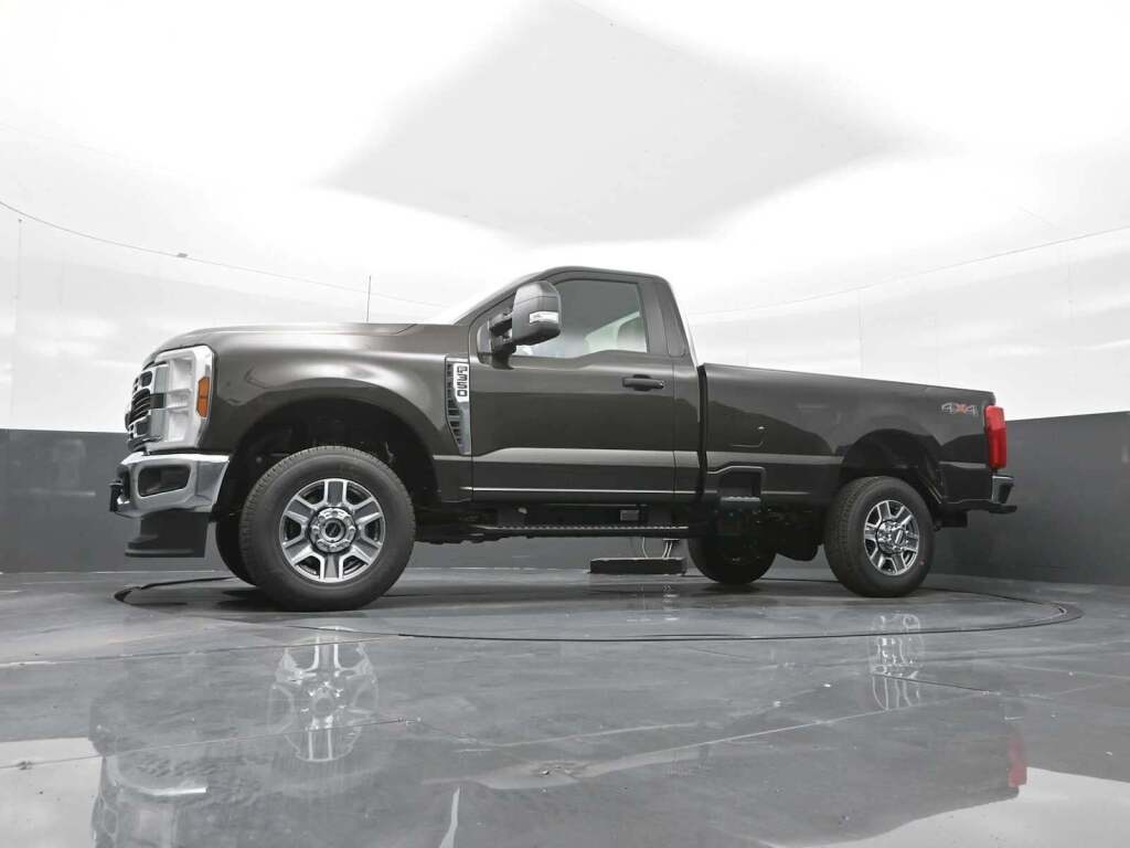 2025 Ford F-350 XLT
