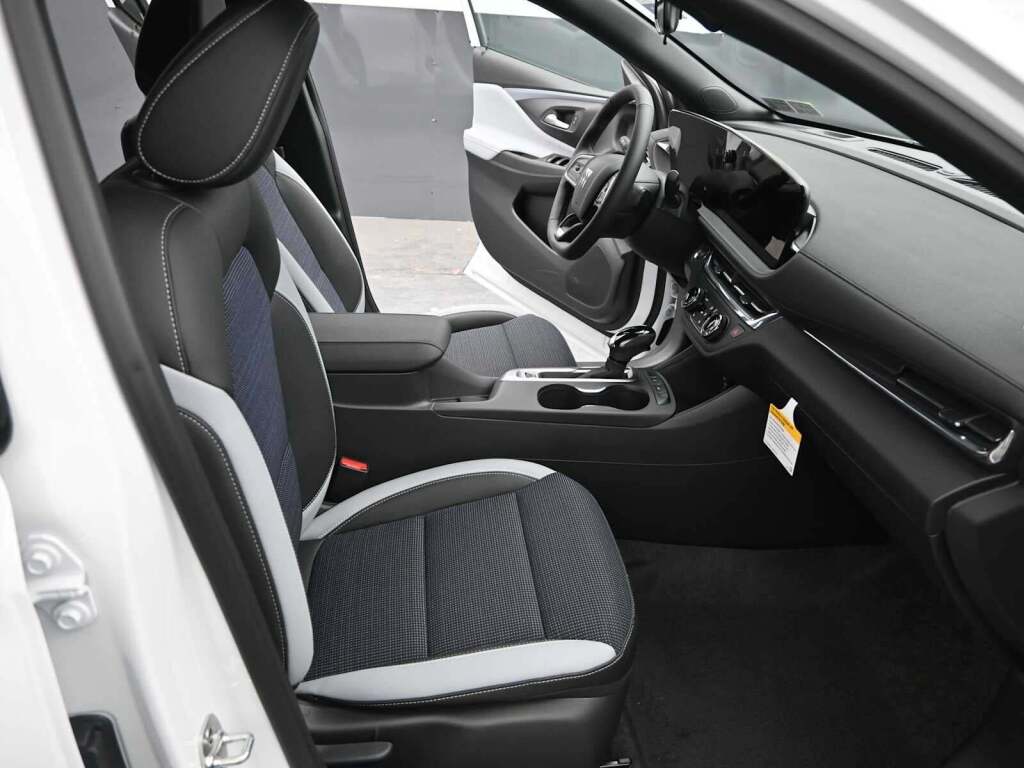 2026 Buick Envista Preferred FWD