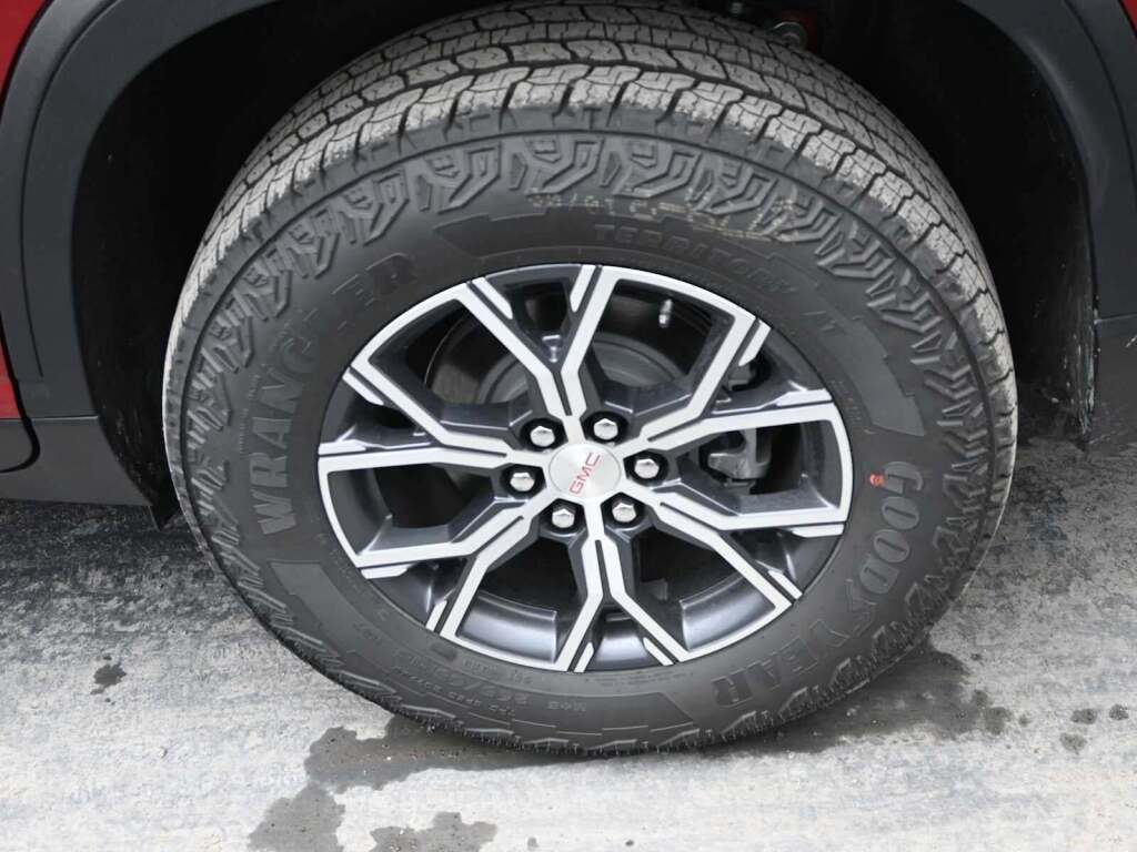 2024 GMC Acadia AWD AT4