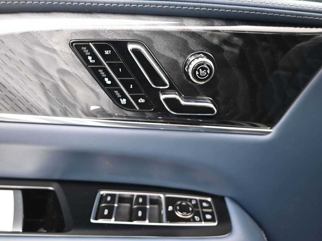 2025 Cadillac Escalade IQ Luxury 2 AWD