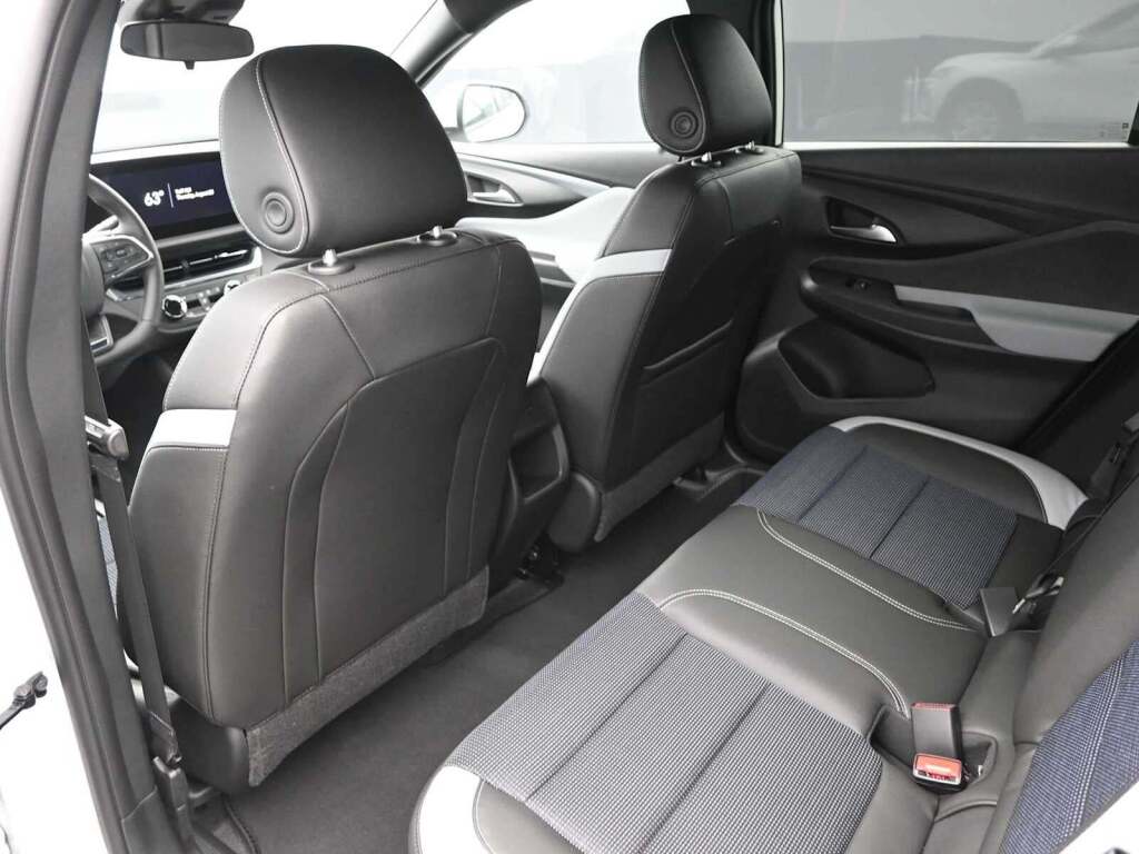 2025 Buick Envista Preferred FWD