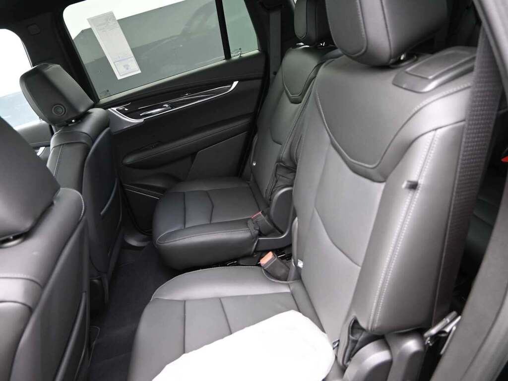 2025 Cadillac XT6 AWD Sport