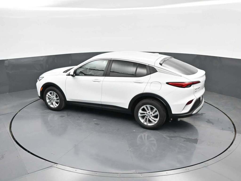 2025 Buick Envista Preferred FWD