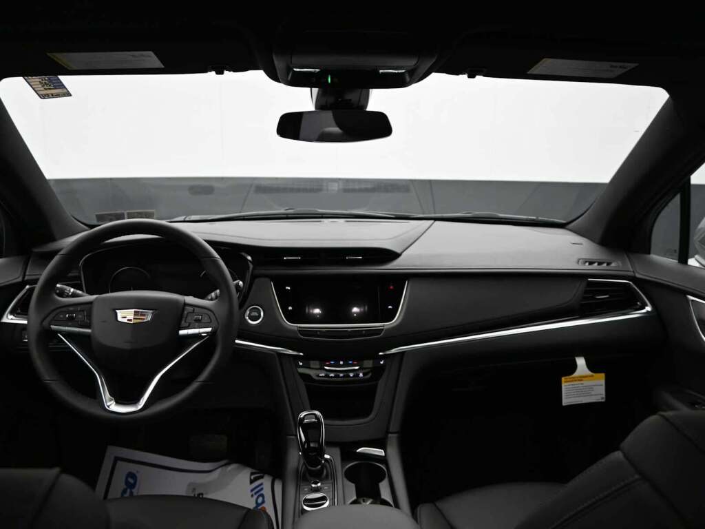 2025 Cadillac XT6 AWD Luxury