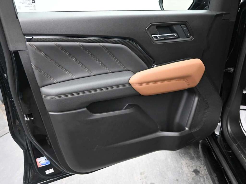 2025 GMC Canyon 4WD AT4