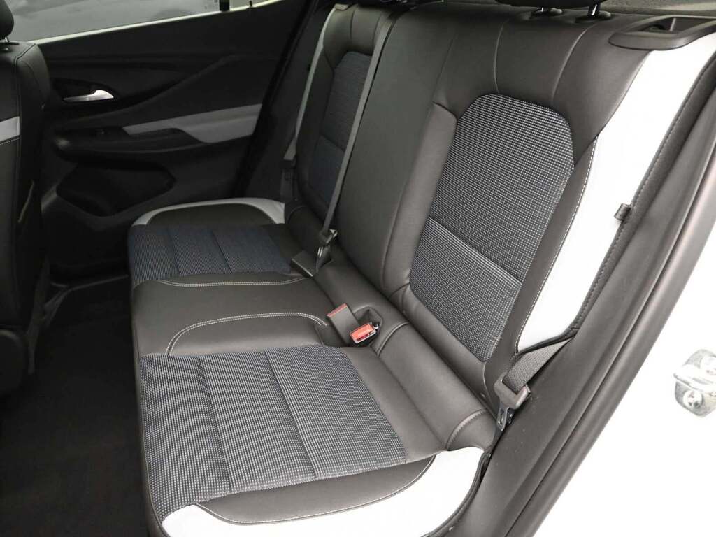 2025 Buick Envista Preferred FWD