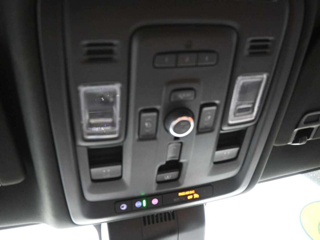 2023 GMC Yukon XL 4WD Denali Ultimate