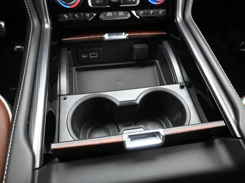 2023 GMC Yukon XL 4WD Denali Ultimate