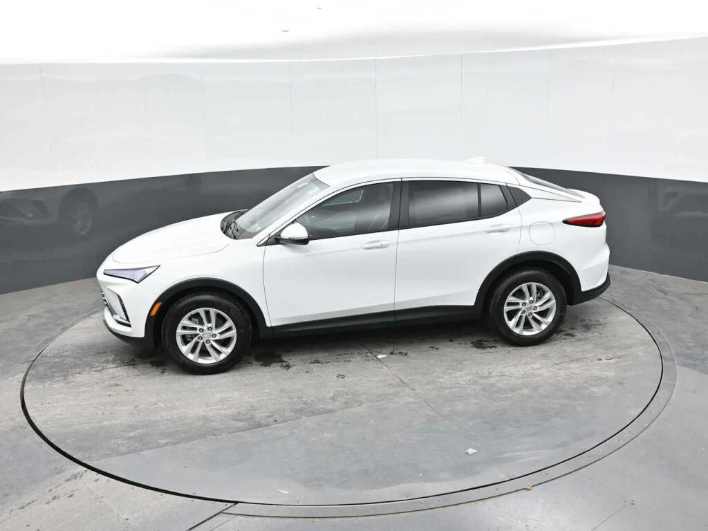 2025 Buick Envista Preferred FWD