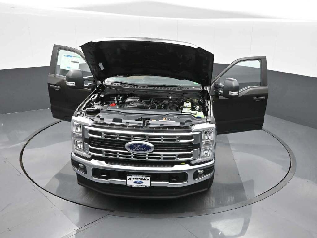 2025 Ford F-350 XLT