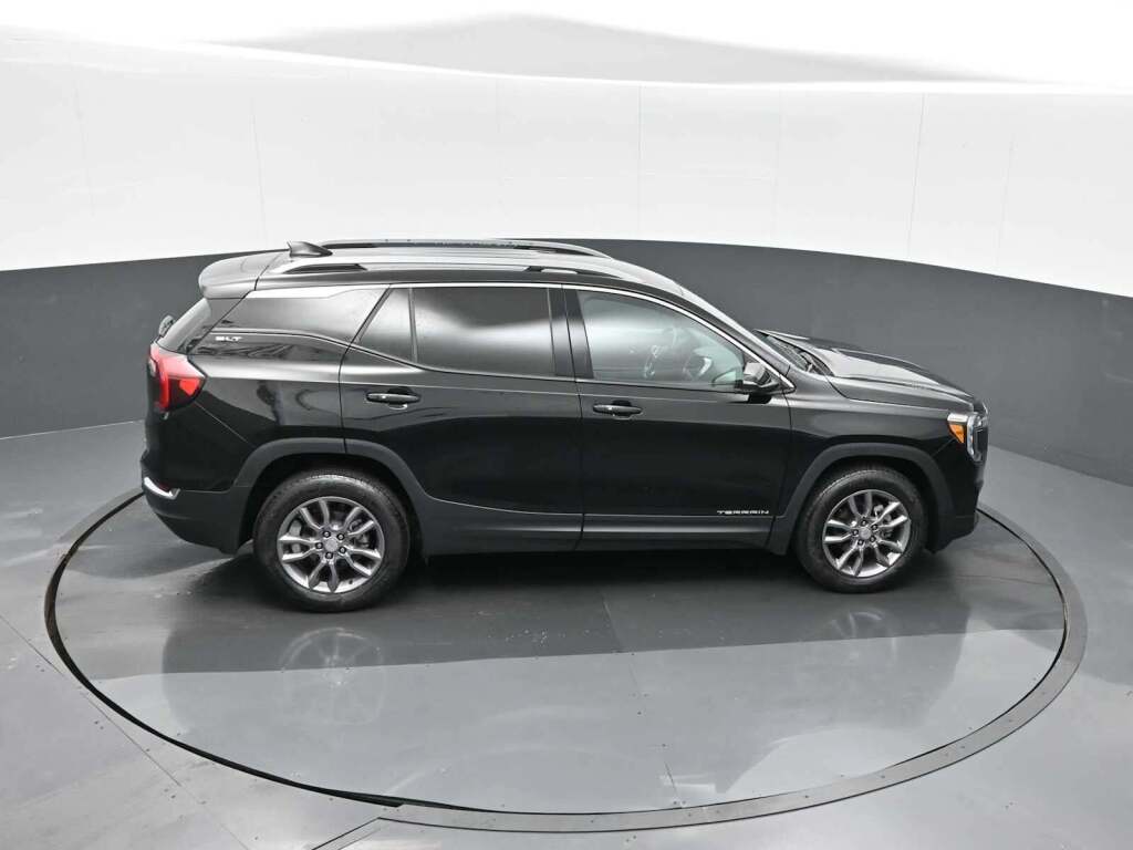 2024 GMC Terrain AWD SLT