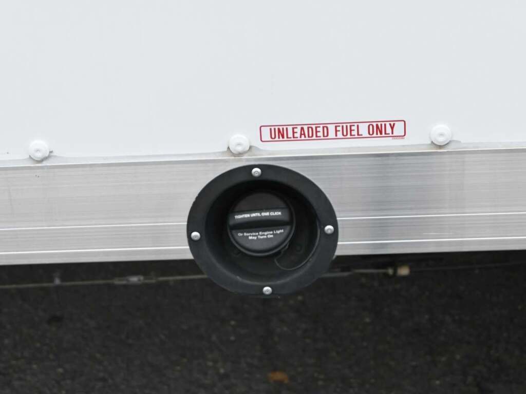 2023 GMC Savana Cutaway 4500 Van