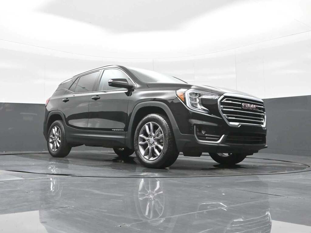 2024 GMC Terrain AWD SLT