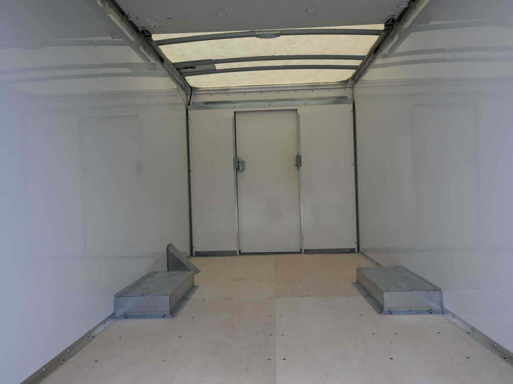 2023 GMC Savana Cutaway Work Van