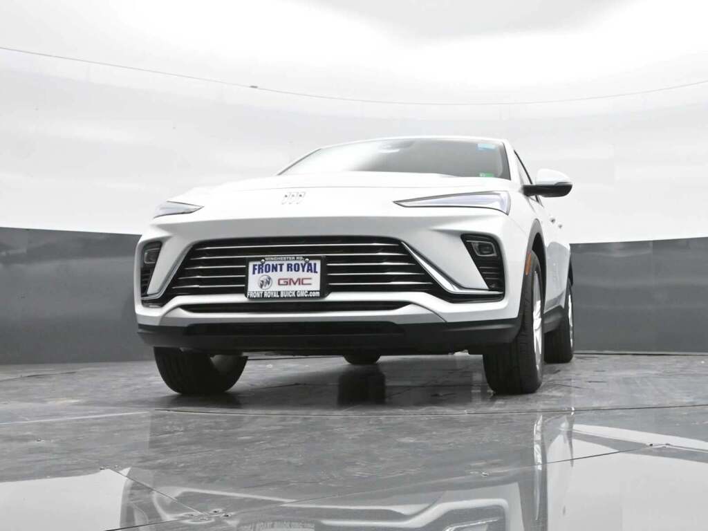 2025 Buick Envista Preferred FWD