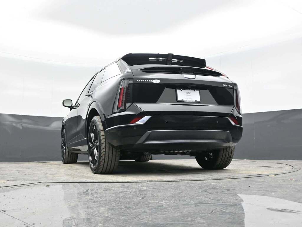 2025 Cadillac OPTIQ Sport 2 AWD