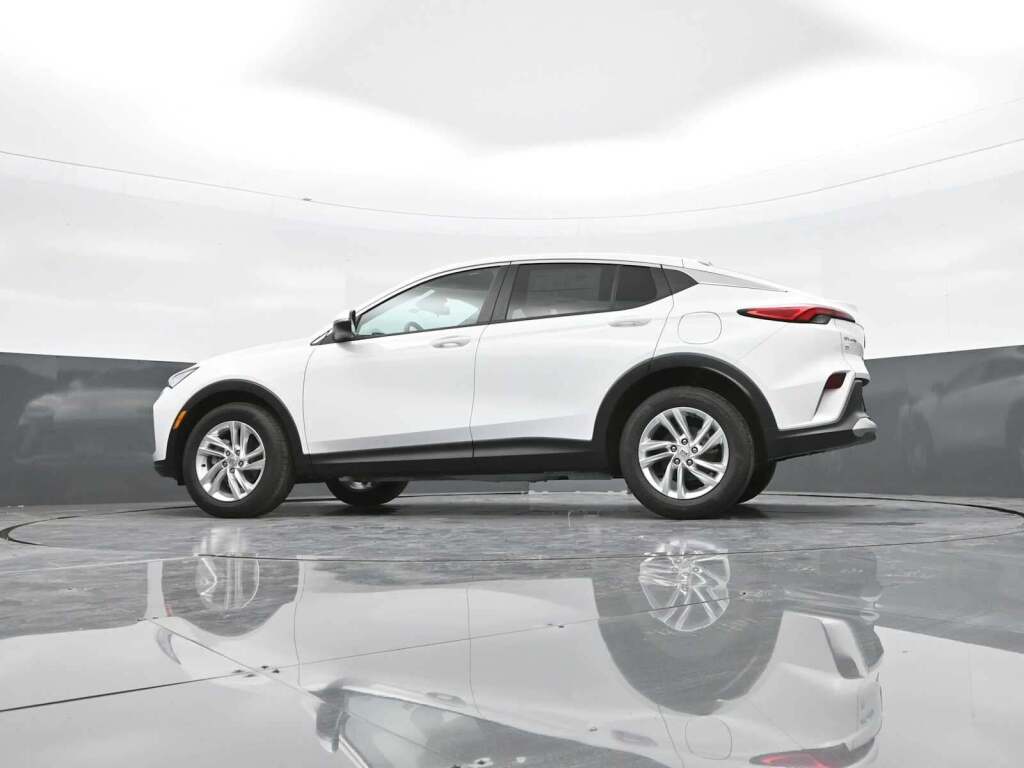 2025 Buick Envista Preferred FWD