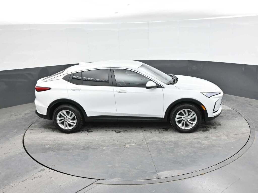 2025 Buick Envista Preferred FWD