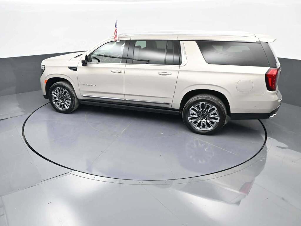 2023 GMC Yukon XL 4WD Denali Ultimate