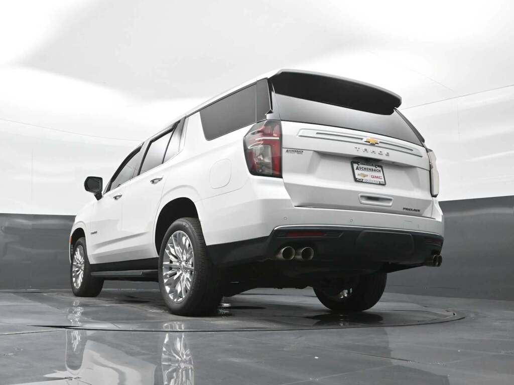 2023 Chevrolet Tahoe 4WD Premier