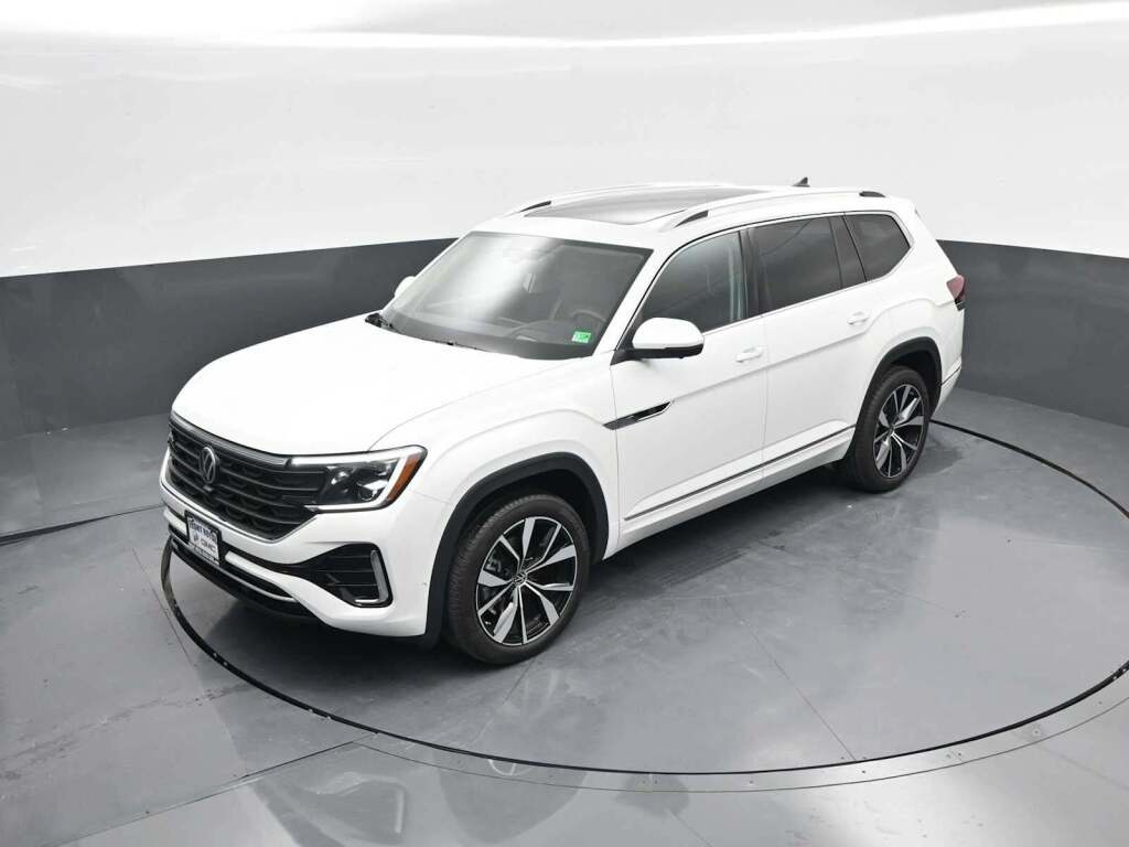 2025 Volkswagen Atlas 2.0T SEL Premium R-Line