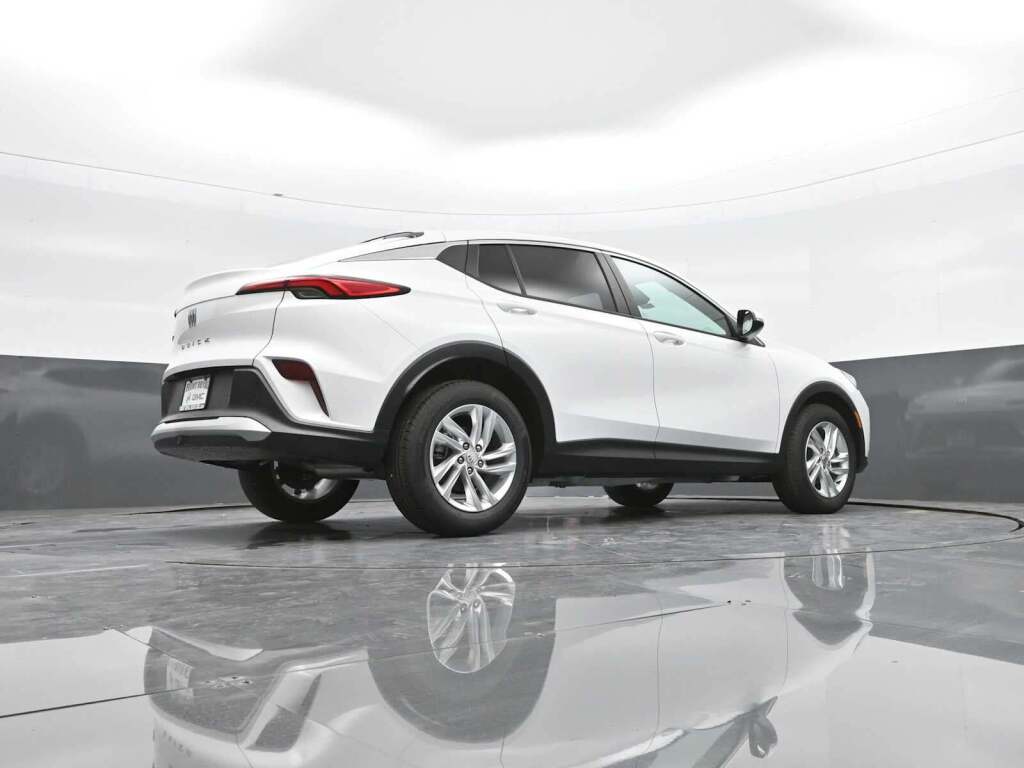 2025 Buick Envista Preferred FWD